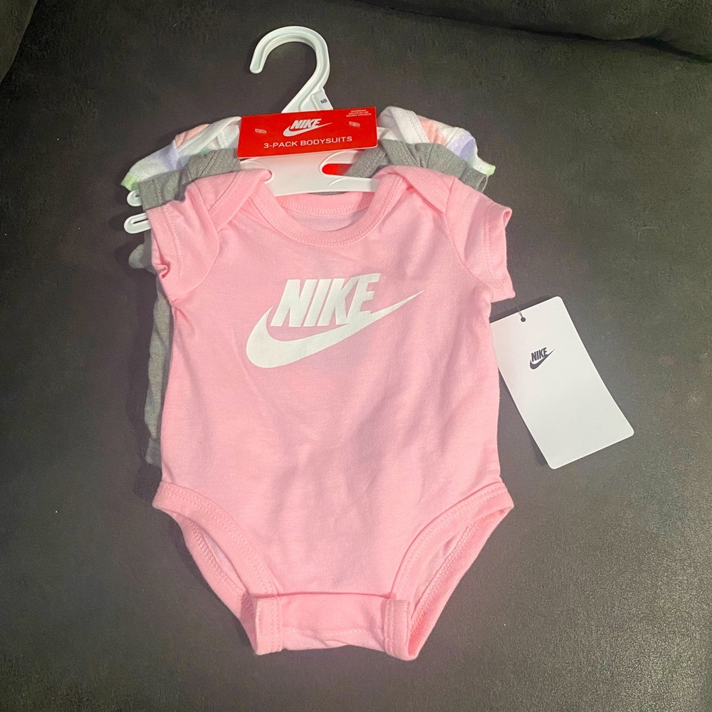 Newborn nike onesies set of 3